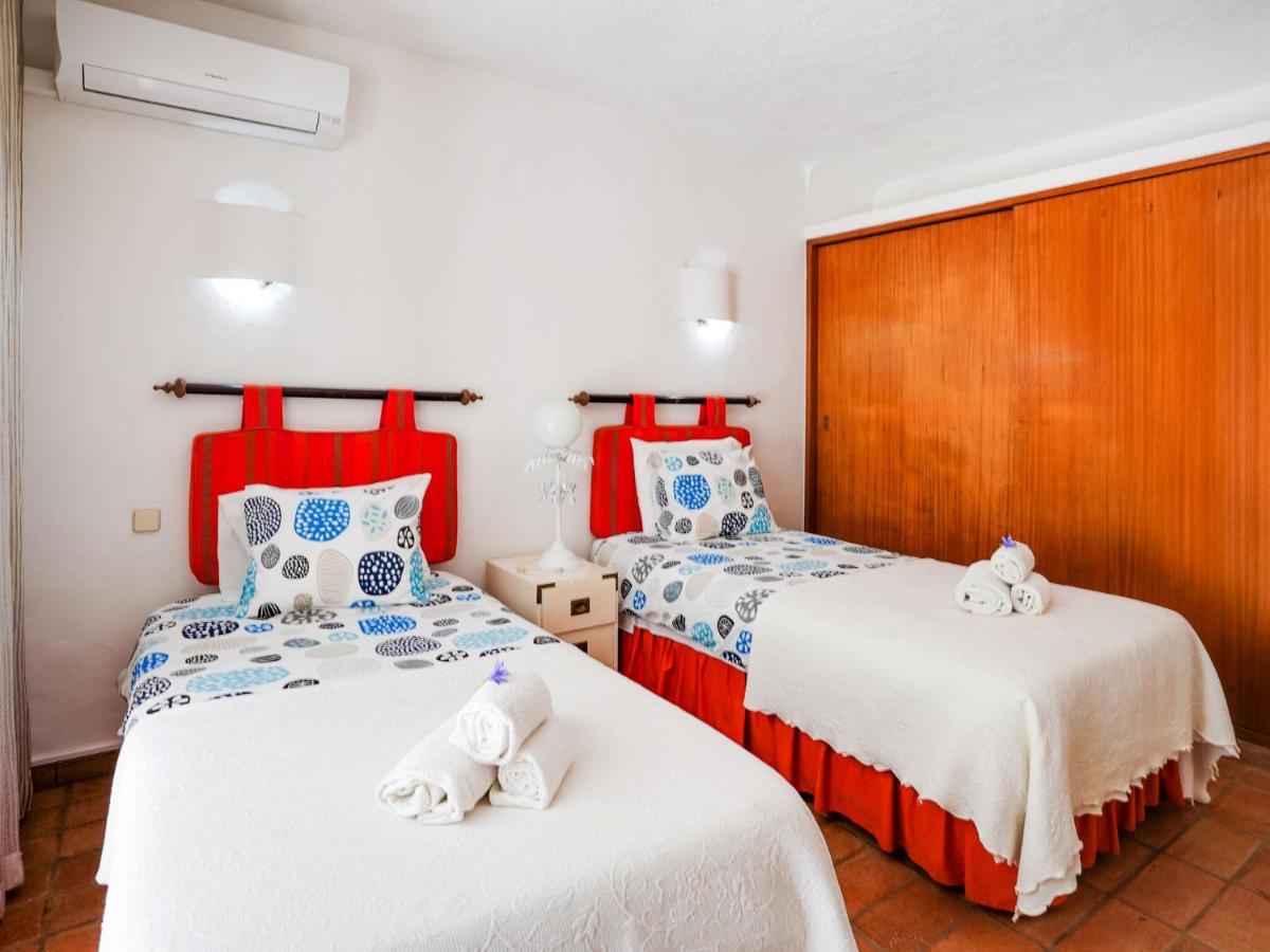 Roofed Villa In Albufeira With Private Swimming Pool Olhos de Agua  Esterno foto